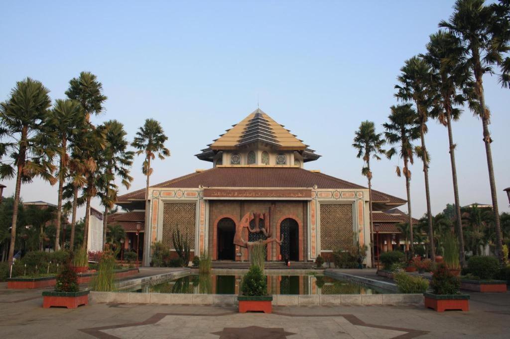 Melati Indoluxe Hotel Jogjakarta מראה חיצוני תמונה