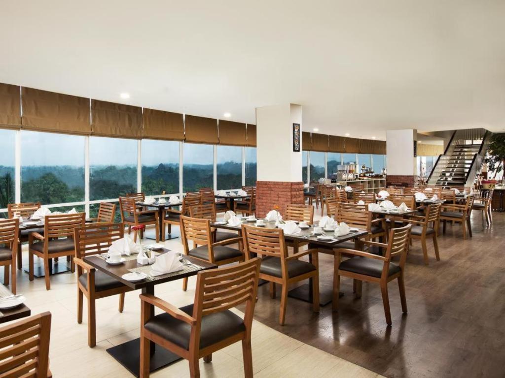 Melati Indoluxe Hotel Jogjakarta מראה חיצוני תמונה