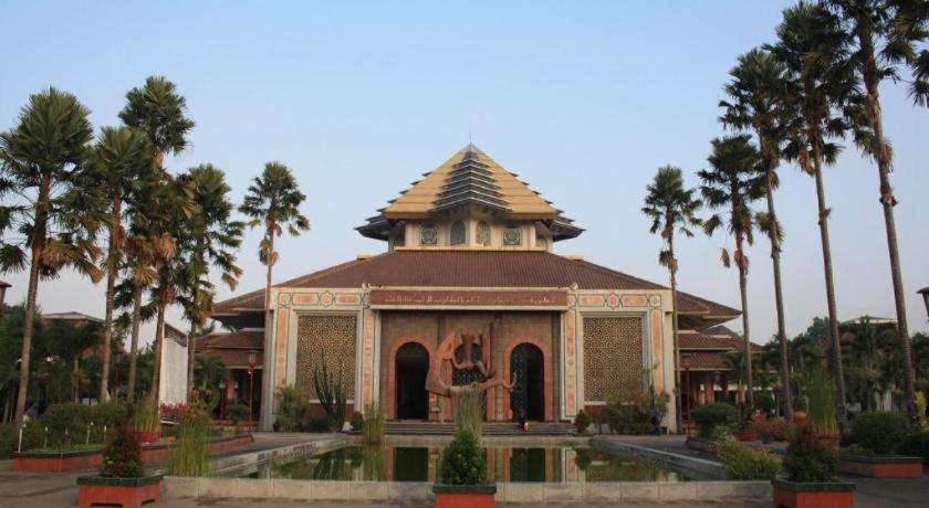 Melati Indoluxe Hotel Jogjakarta מראה חיצוני תמונה